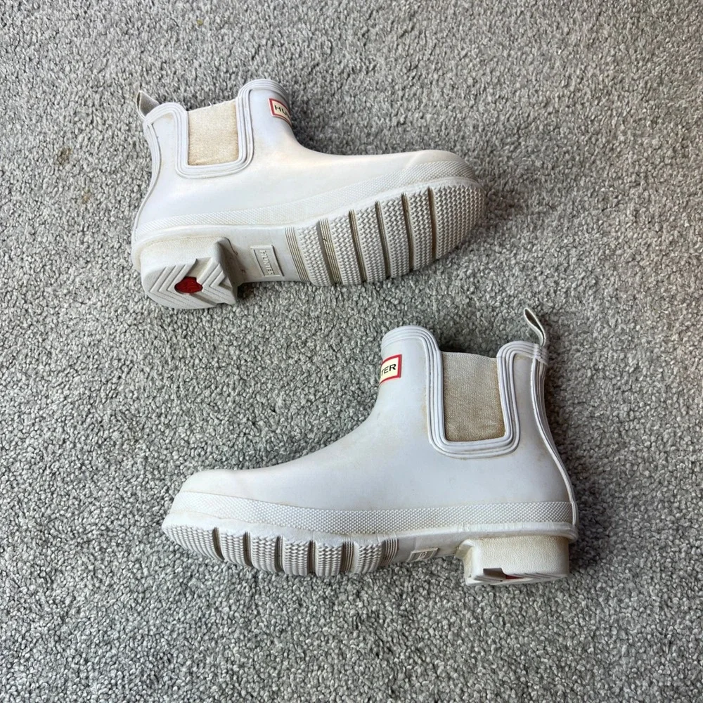 Hunter boots Womens 6 Cream‎ White Rubber Chelsea Rain Boots Ankle Mid Calf